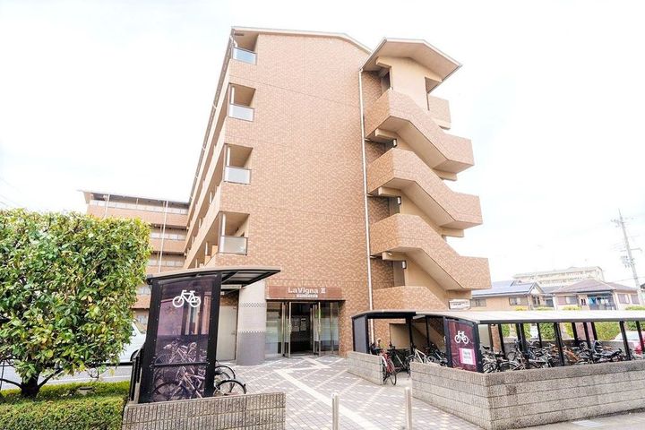 ラヴィニア北村 IIの外観