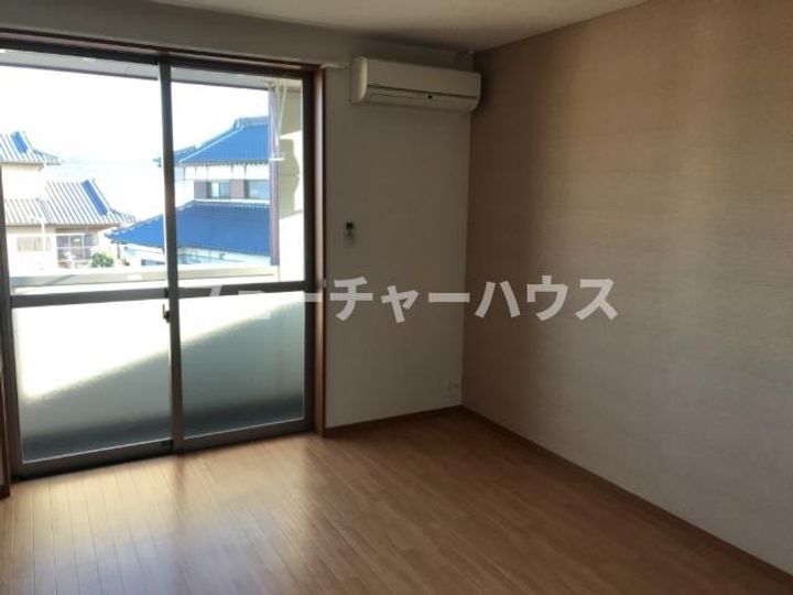 スカイラークの居間