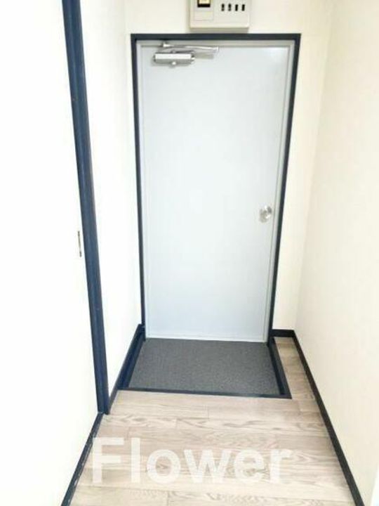 ハイツ北ムサシの玄関