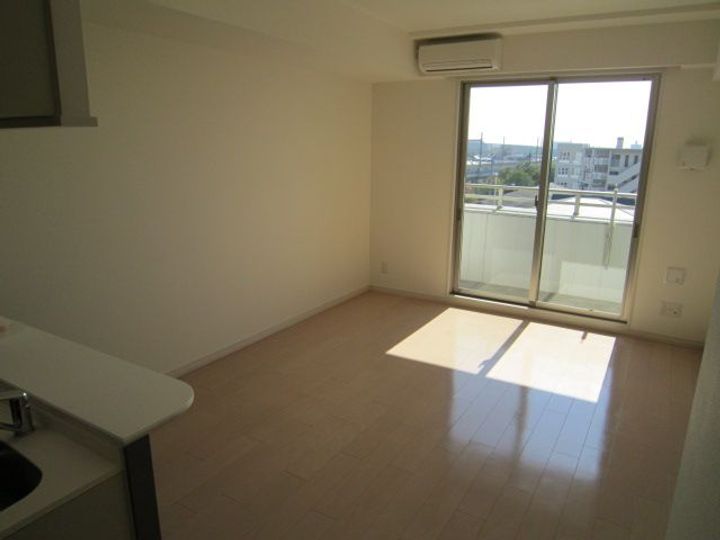 グレンパーク中島の居間