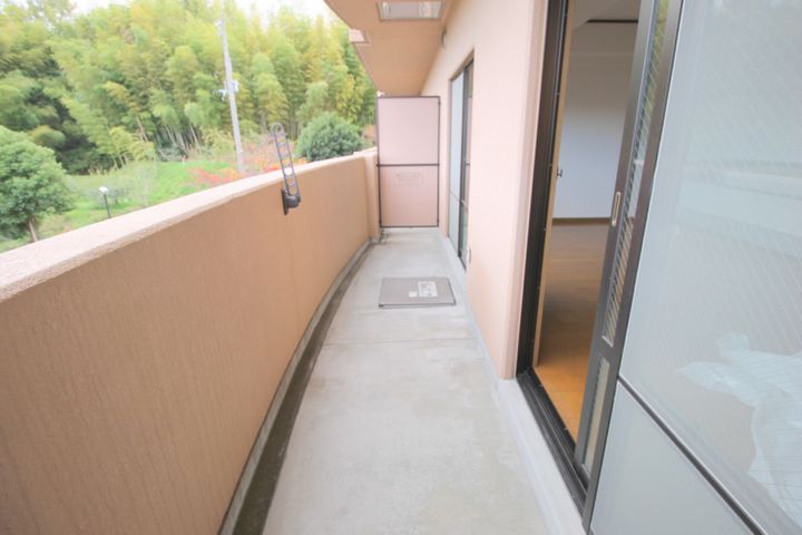大阪府吹田市山田西3の賃貸マンションの内装