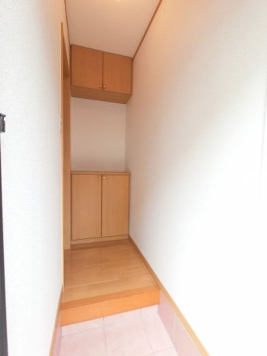 千葉県千葉市若葉区御成台1(一戸建)の賃貸物件の玄関