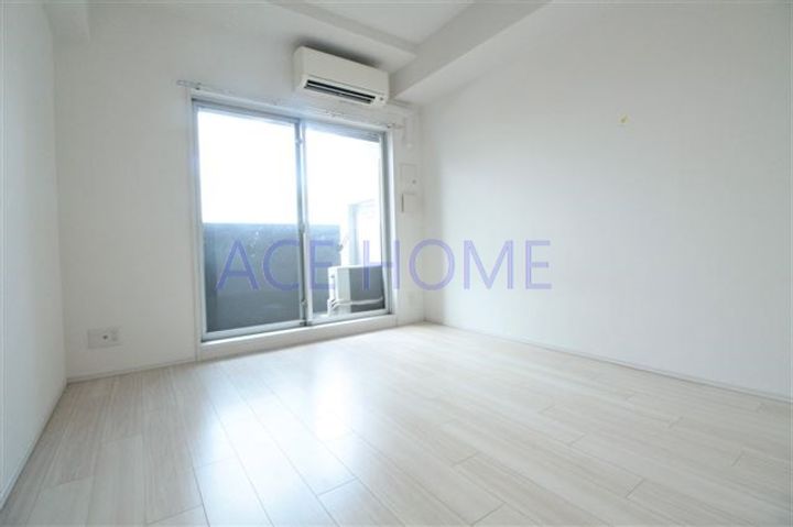 レジュールアッシュ上町台の居間