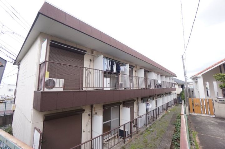 グランドール原田の外観