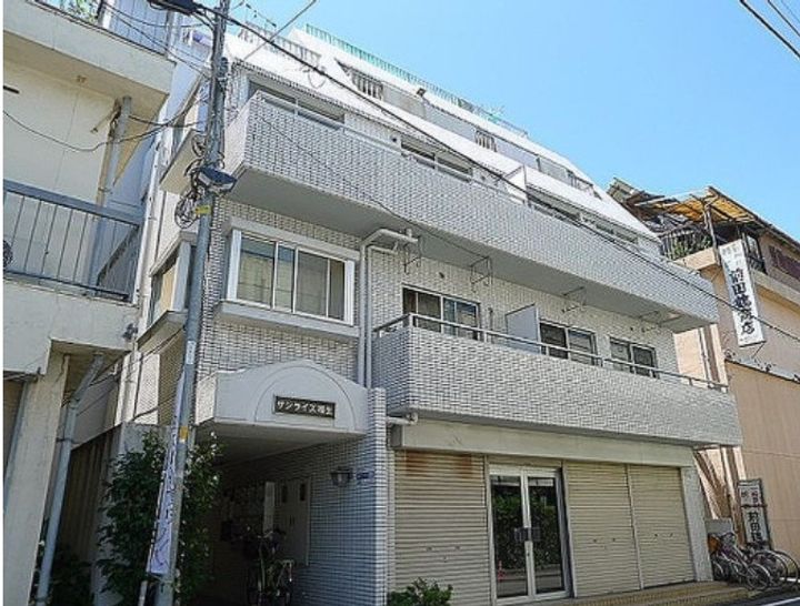 サンライズ福生の外観