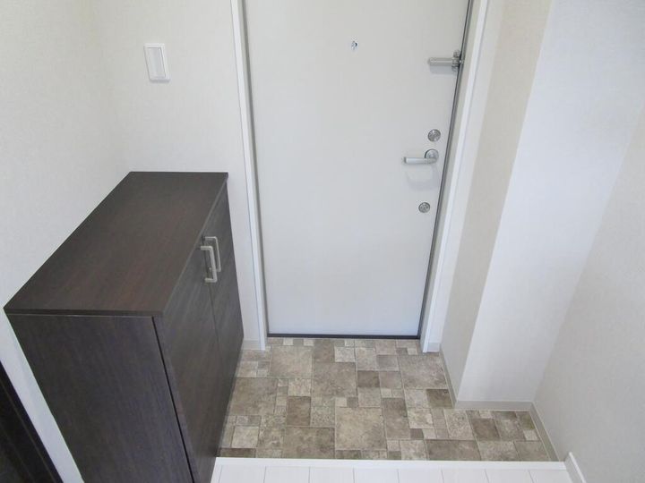 AILE神戸北の玄関