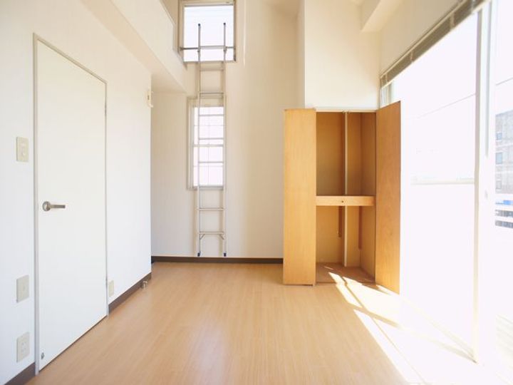 アローハイムの内装