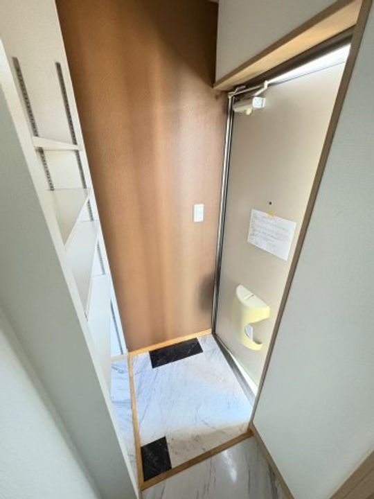 カーサ22の玄関