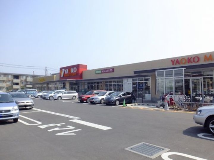ロブレ市川の周辺