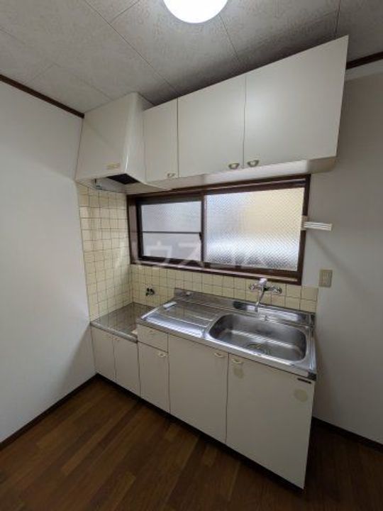 静岡県焼津市本町5(一戸建)の賃貸物件のキッチン