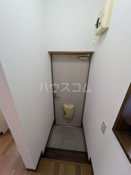 静岡県焼津市本町5(一戸建)の賃貸物件の玄関
