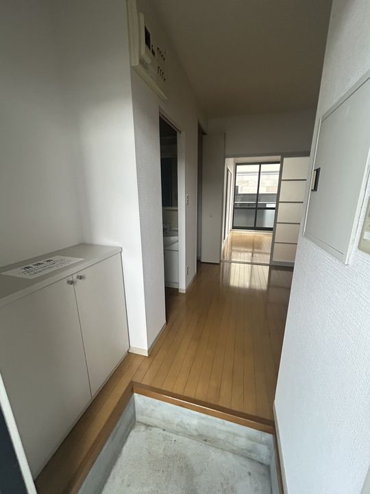エスポワール柳生Bの玄関