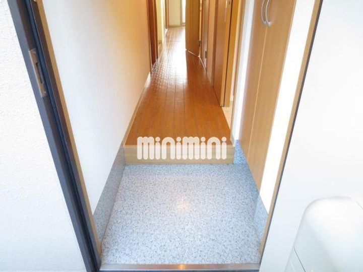 サンシャインユタカIIの玄関