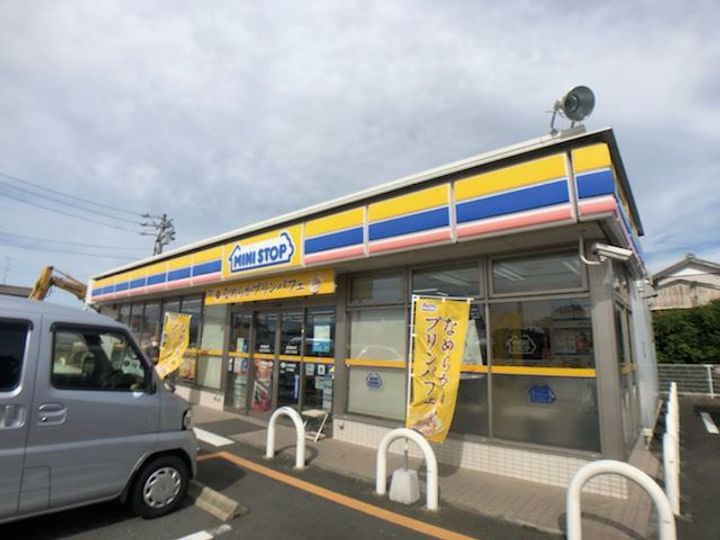 サンシャインユタカIIの周辺