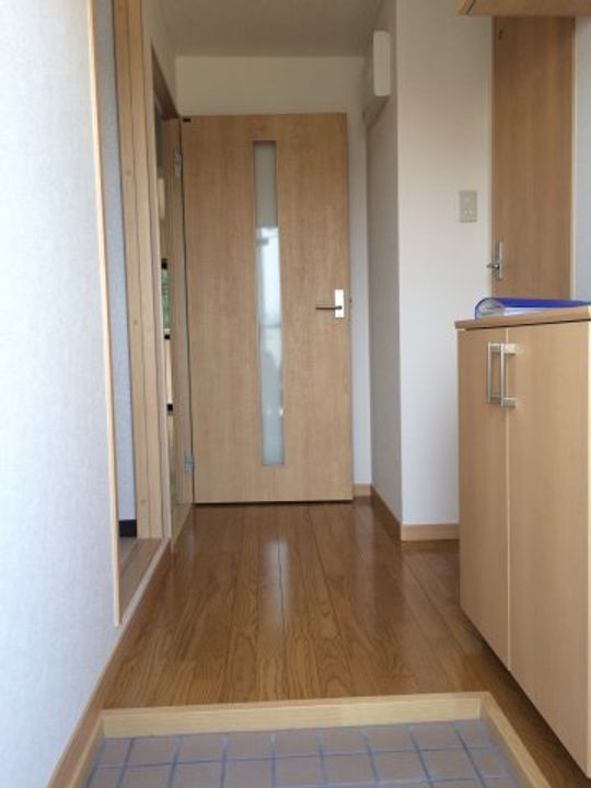 ソレイユ51の玄関