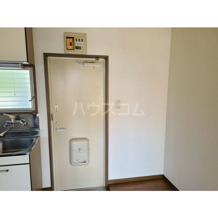 ファミール泉の玄関