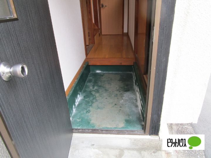 大阪府枚方市宮之阪2(一戸建)の賃貸物件の玄関