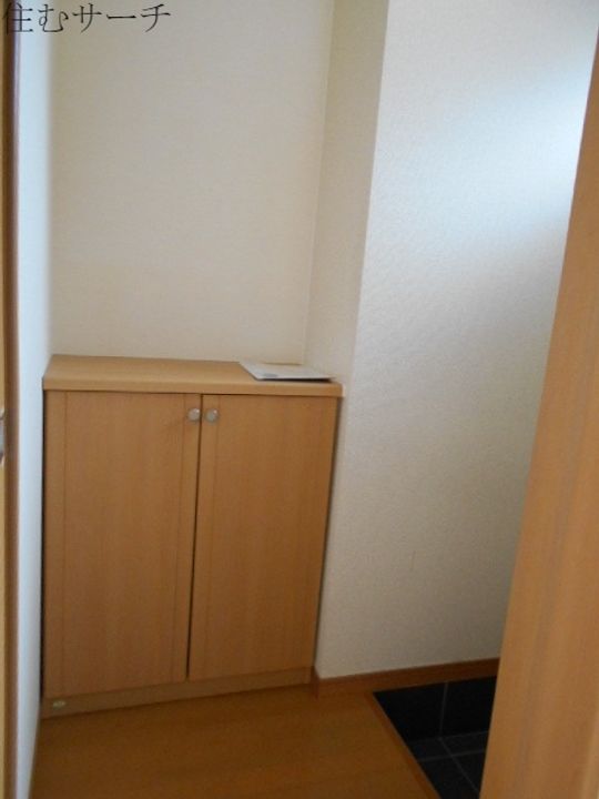 フォレストコートルイーズの玄関