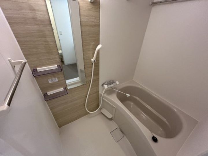 ジーメゾン伊勢原高森の風呂