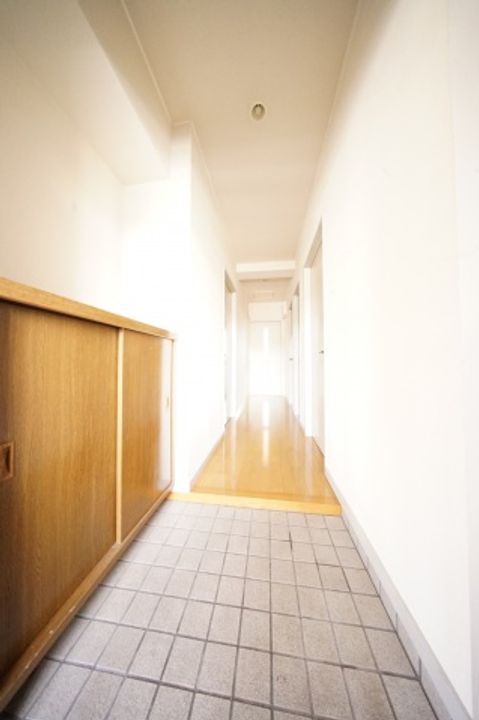 山口県下関市川中豊町1(マンション)の賃貸物件の玄関