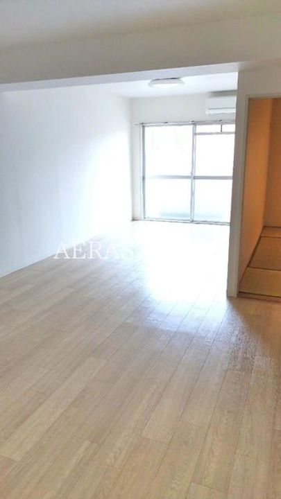 メゾン・ド・クレインの居間