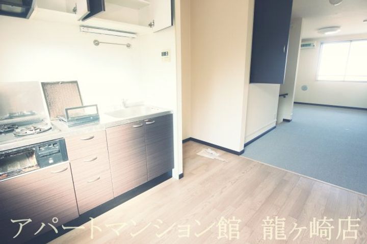 レオネクストエスポワール愛戸のキッチン