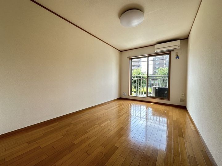 東京都八王子市大塚(アパート)の賃貸物件の居間