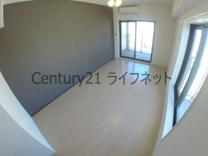 ラグゼ淡路の居間