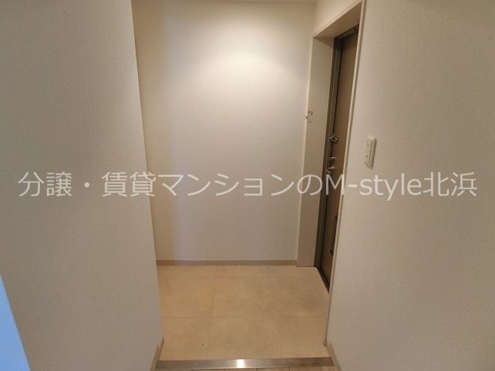 サムティ松屋町の玄関