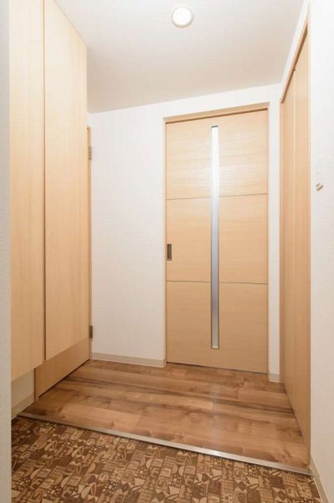 SGハイツ本郷通の玄関