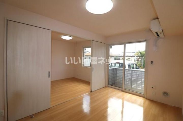 福島県郡山市小原田4(アパート)の賃貸物件の居間