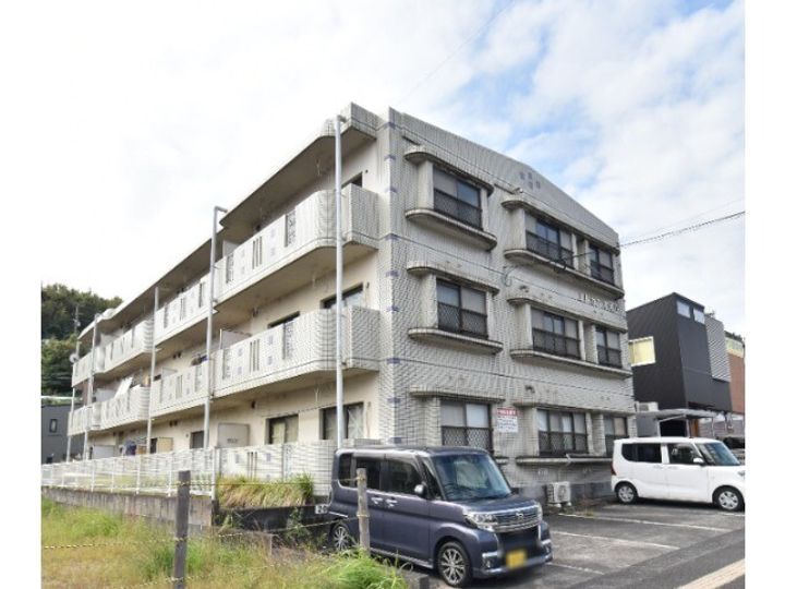 エレガンス大戸の外観