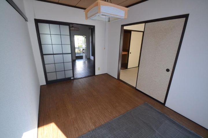 ローズタウンAの内装