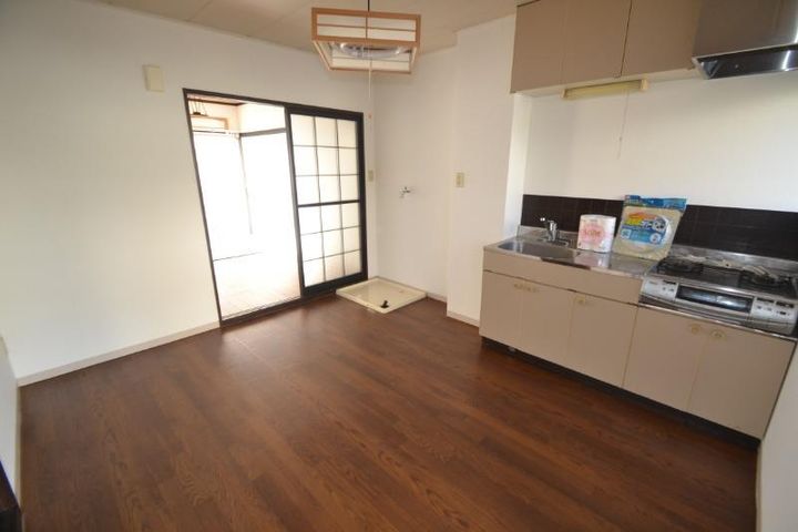 ローズタウンAの居間