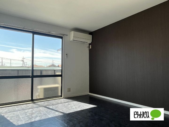 シャイン・クレストBの居間