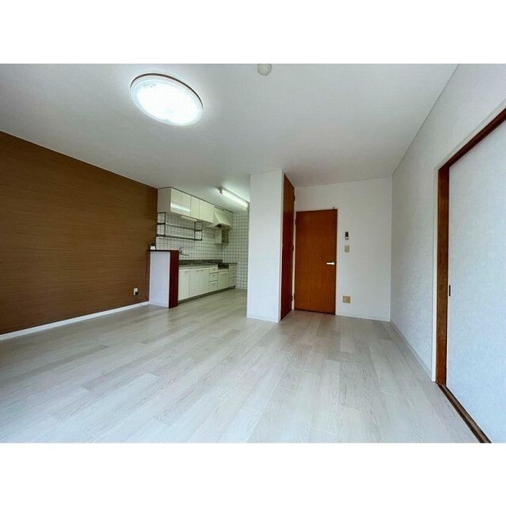 ワールド21の居間