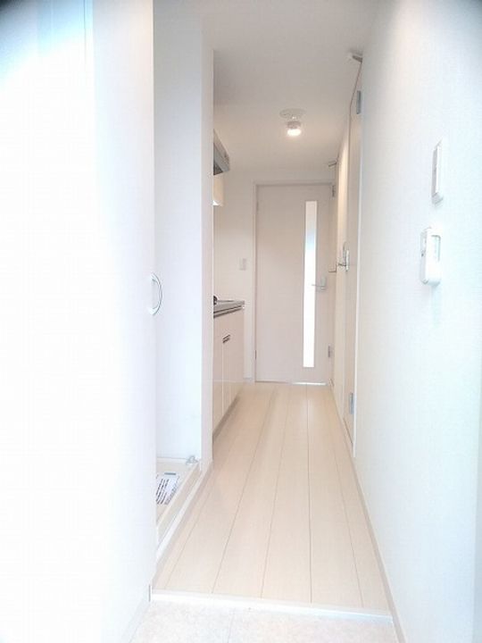 リブリ・竹島の玄関