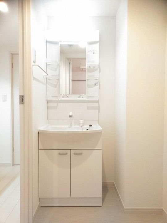 リブリ・竹島の内装