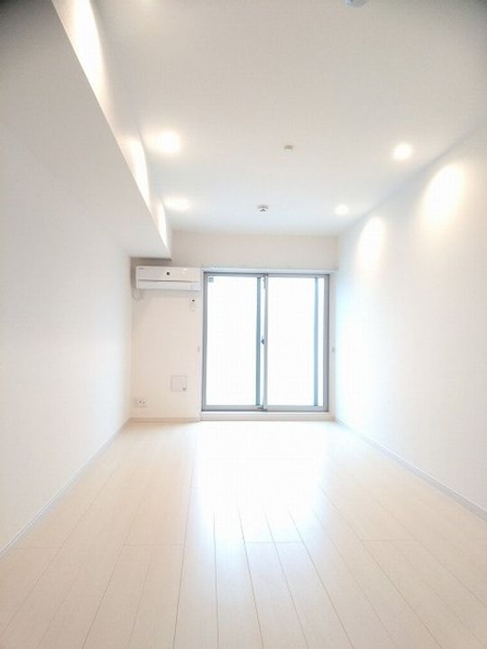 リブリ・竹島の居間