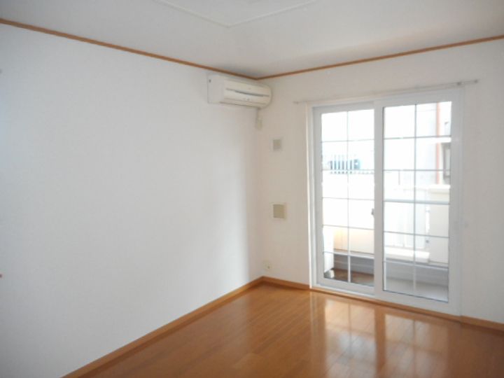 埼玉県東松山市山崎町(アパート)の賃貸物件の居間