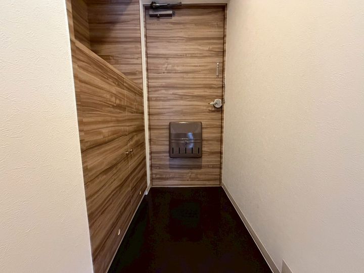 第二大寿マンションの玄関