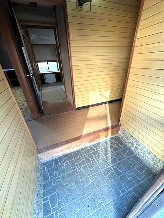 愛知県西尾市錦城町(一戸建)の賃貸物件の玄関