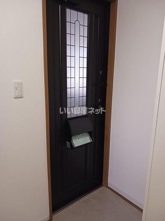 広島県福山市日吉台2(アパート)の賃貸物件の玄関