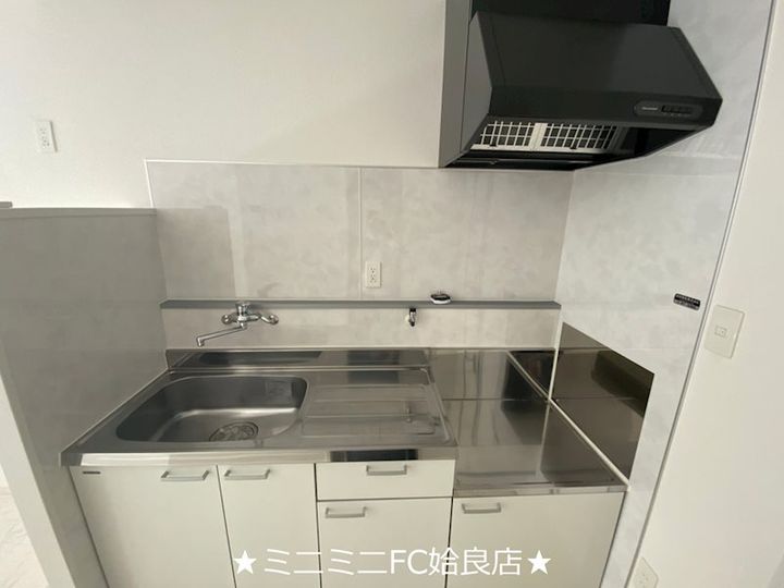 鹿児島県姶良市西餅田(アパート)の賃貸物件のキッチン