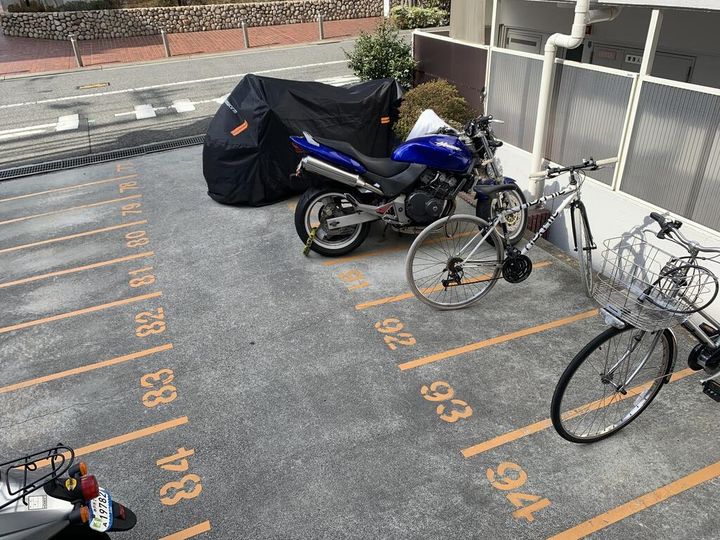 シャトラン弓木参番館の地図