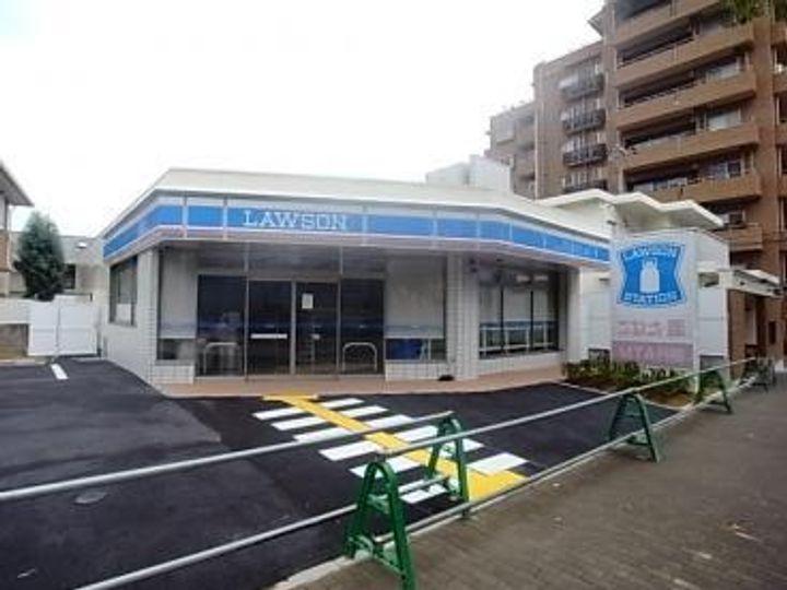 シャトラン弓木参番館の周辺