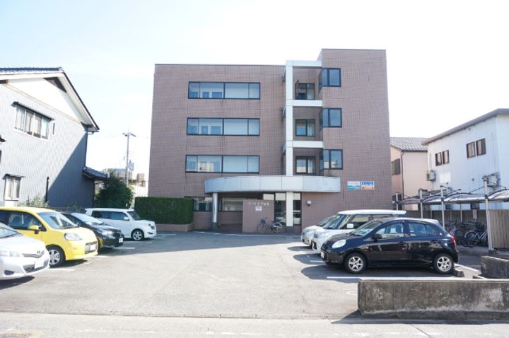 ヴィラエクセルの外観