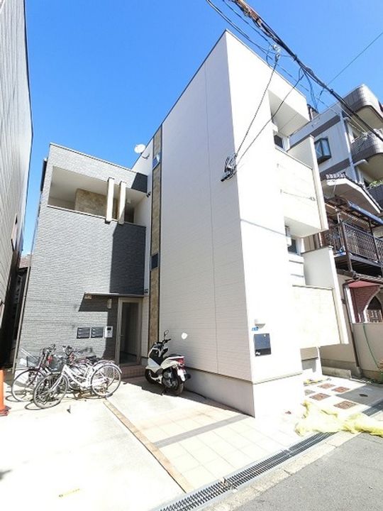ブランジーノ塚本の外観