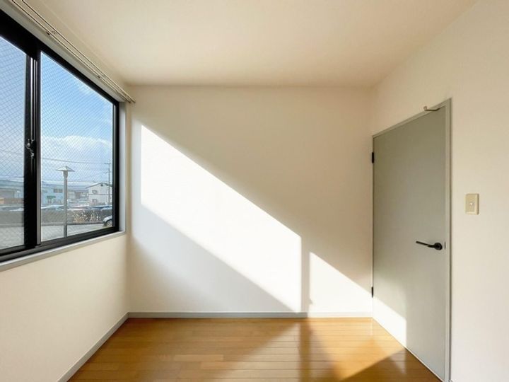 サンビレッジFUJIの居間