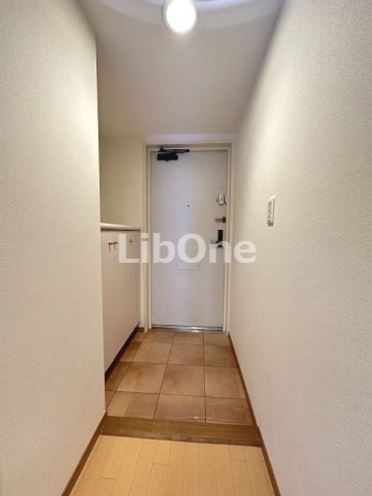 パーク・ノヴァ市川の玄関